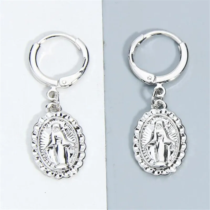 Silver Jesus Маленькие круглые серьги-кольца для женщин минималистичные золотые серебряные Иисус, Дева Мария подвеска Звезда Луна Huggie серьги Модные ювелирные изделия - Окраска металла: Silver Jesus