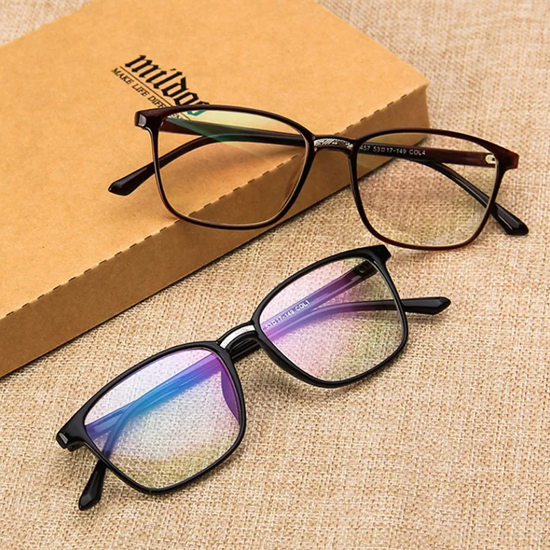 12352683137_825563273_conew1