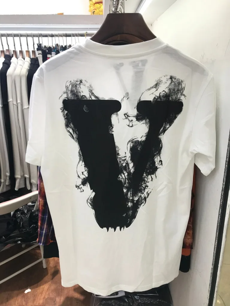 

Vlone Green Angel Classic Red Logo Pure Cotton Short Sleeve Men And Women Celebrity Style Purchasing Agents