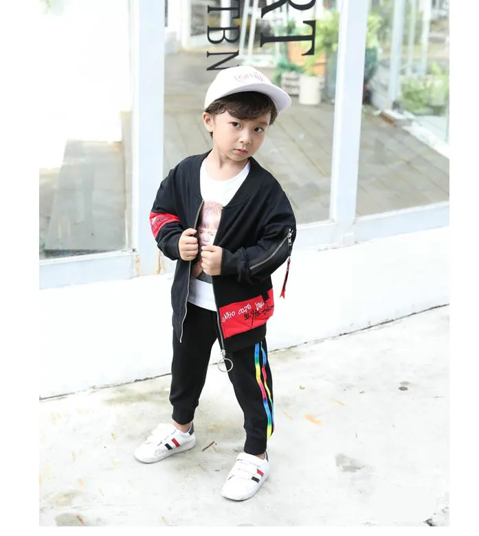 Boy, fashionable and versatile suit