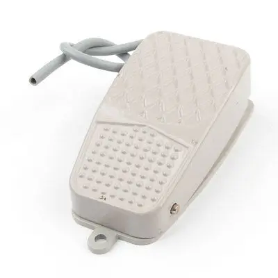 

AC220V 10A SPDT NO NC Metal Momentary Power Foot Pedal Switch for CNC Industrial