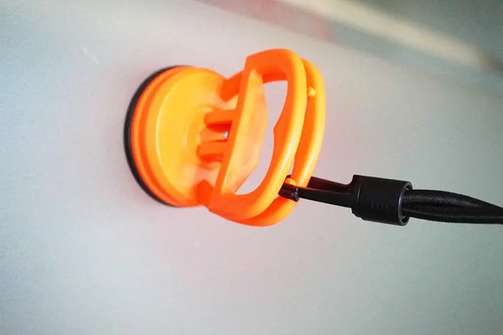 Braided Elastic Cord Travel Clothesline Travel Bungee Cord Laundry Clothesline (with 2 Strong Suction Cups) - Secures to wall or 2