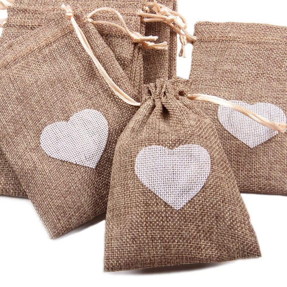 

10Pcs/set Rustic Wedding Favors Candy Burlap Sack Drawstring Bag Christmas Bag Hessian Love Heart Burlap Favor Gift Pouch
