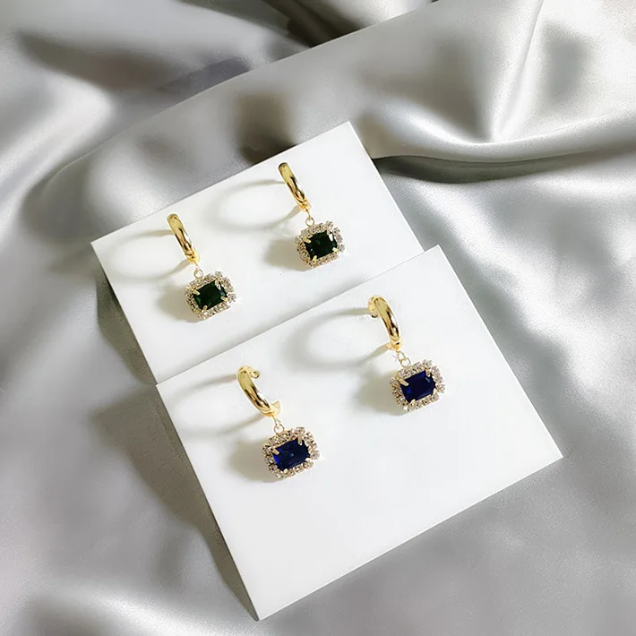 11887005360_1477228732