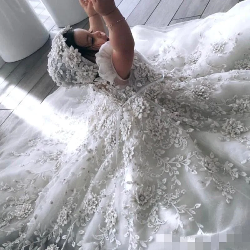 Luxury New Lace Christening Gowns For Baby Girls Crystal 3D Floral Appliqued Baptism Dresses With Bonnet First Communion Dr