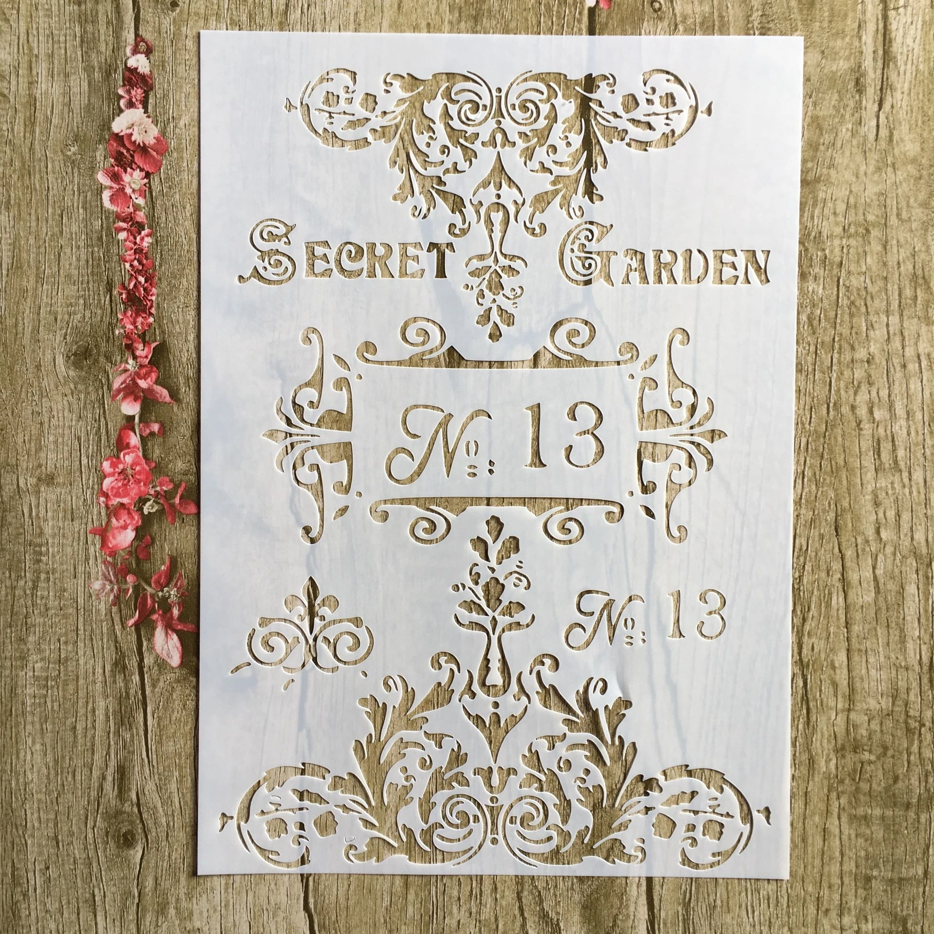 

A4 29 * 21cm N.13 Floral DIY Stencils Wall Painting Scrapbook Coloring Embossing Album Decorative Paper Card Template