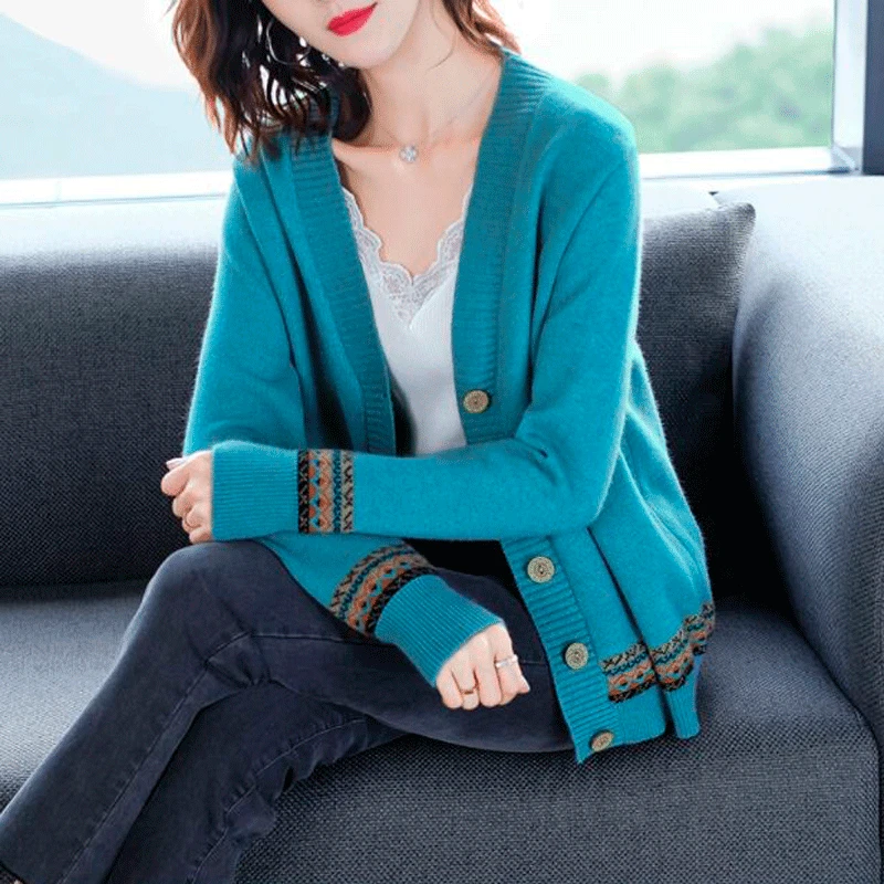 Кардиганы женские трикотажные оверсайз с V-образным вырезом Осень-зима 2020 |