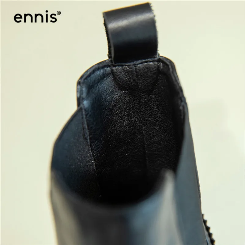 ENNIS/брендовые черные ботинки «Челси»; женские ботинки с заклепками; ботильоны из натуральной кожи; женская обувь на низком каблуке; сезон осень-зима; A9223