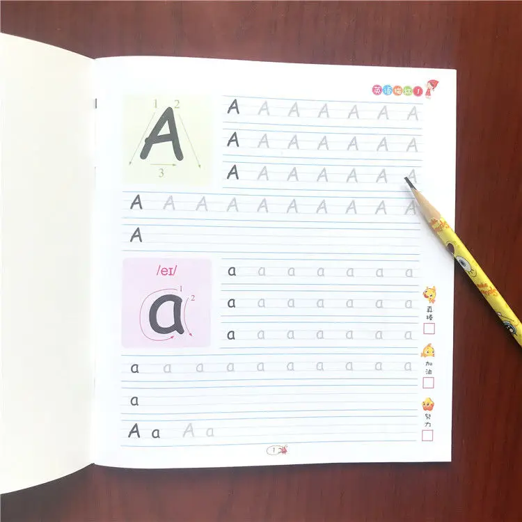Caligrafia Livros Manuscrito Pré-escolar Crianças Exercícios Copybook Descrição 3d Round Writing 26 Alfabeto Inglês Uppercase 11 Caligrafia livros manuscrito pré-escolar crianças exercícios copybook
