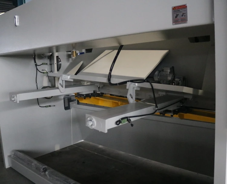 QC11K 4 * 2500 cnc гидравлическая гильотинная машина для резки листового