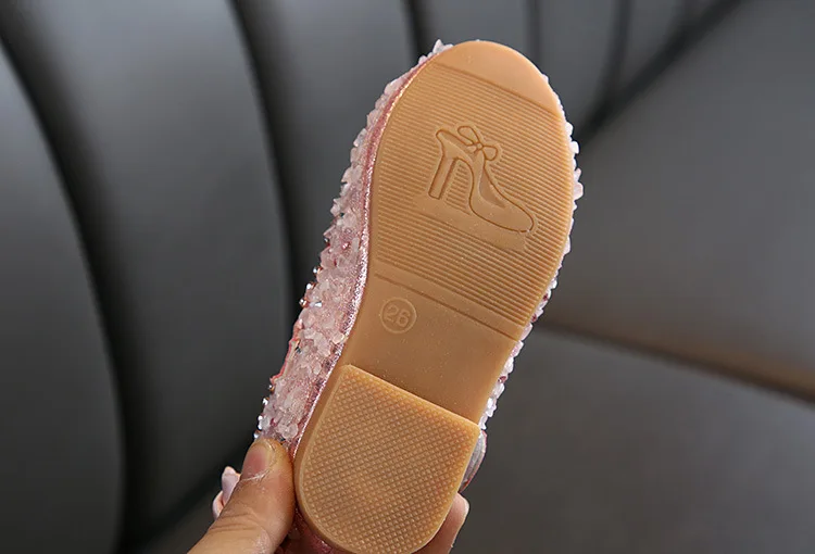 12417129485_141698672