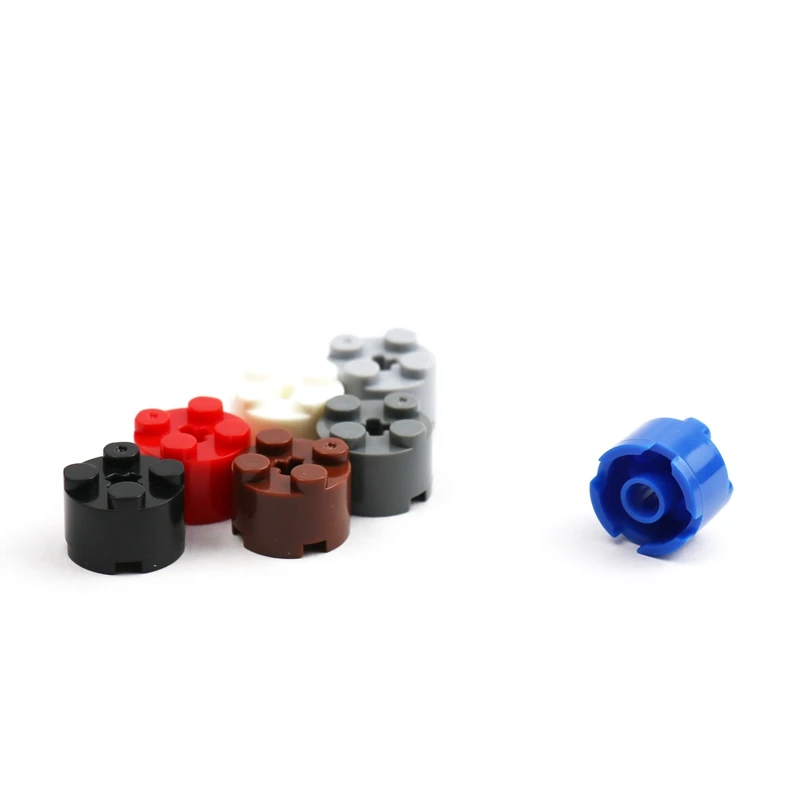 LEGO x 50 Red Brick Round 2 x 2 with Axle Hole