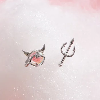 

2020 New Arrival Fashion Classic Women Stud Earrings Asymmetric Earrings Of Little Devil Earrings Female Korean Jewelry