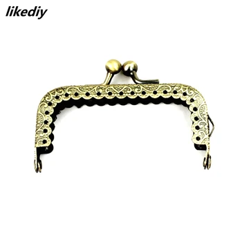 

20 pcs/lot 7.5 cm antique bronze square embossing Metal lace purse frame Kiss clasp coin bag accessories