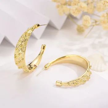 

Large Letter C gold-plated earrings for women semicircle Metallic luster simple S925 needle fashion party Gold plated earrings