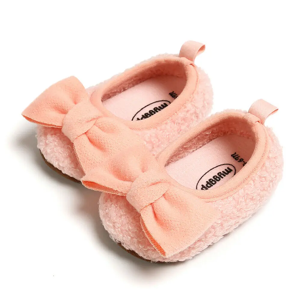 Противоскользящие носки для маленьких девочек и мальчиков; тапочки для новорожденного с бантом; обувь для детей 0-18 месяцев - Цвет: Розовый