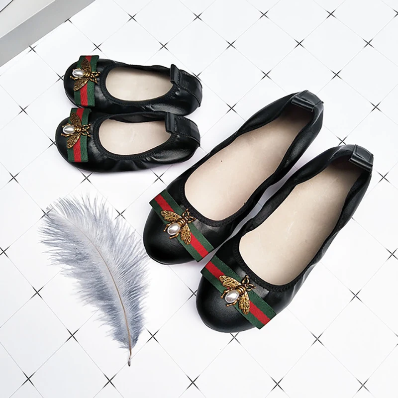 

Dolakids 2020 new leather shoes for children girls princess single shoes soft student girl soft sole Parents and children shoes
