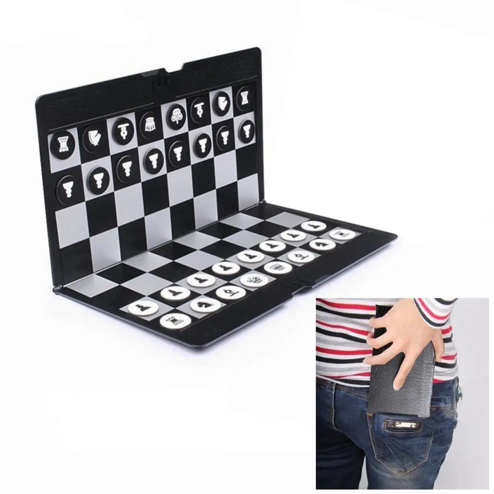 Em promoção! Portátil 7.87  Xadrez Conjunto De Bolso Magnético Chessmen  Jogo De Xadrez De Dobramento De 2 Jogadores, Jogo De Tabuleiro, Brinquedos