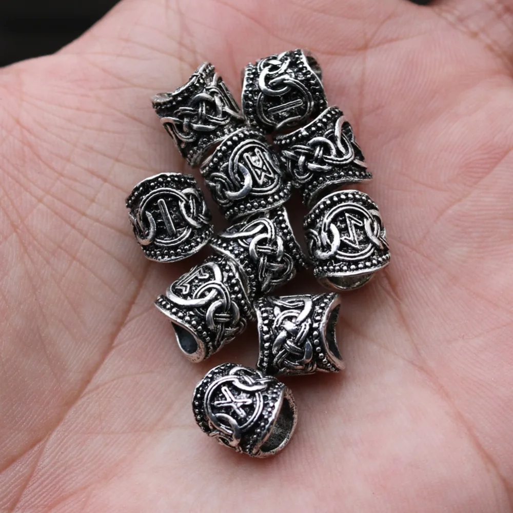 9559006582_1834346341