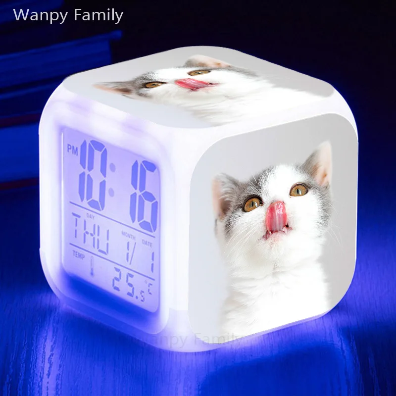 2020 New Pet cat alarm clocks Children's room desktop light night electronic alarm clock for the