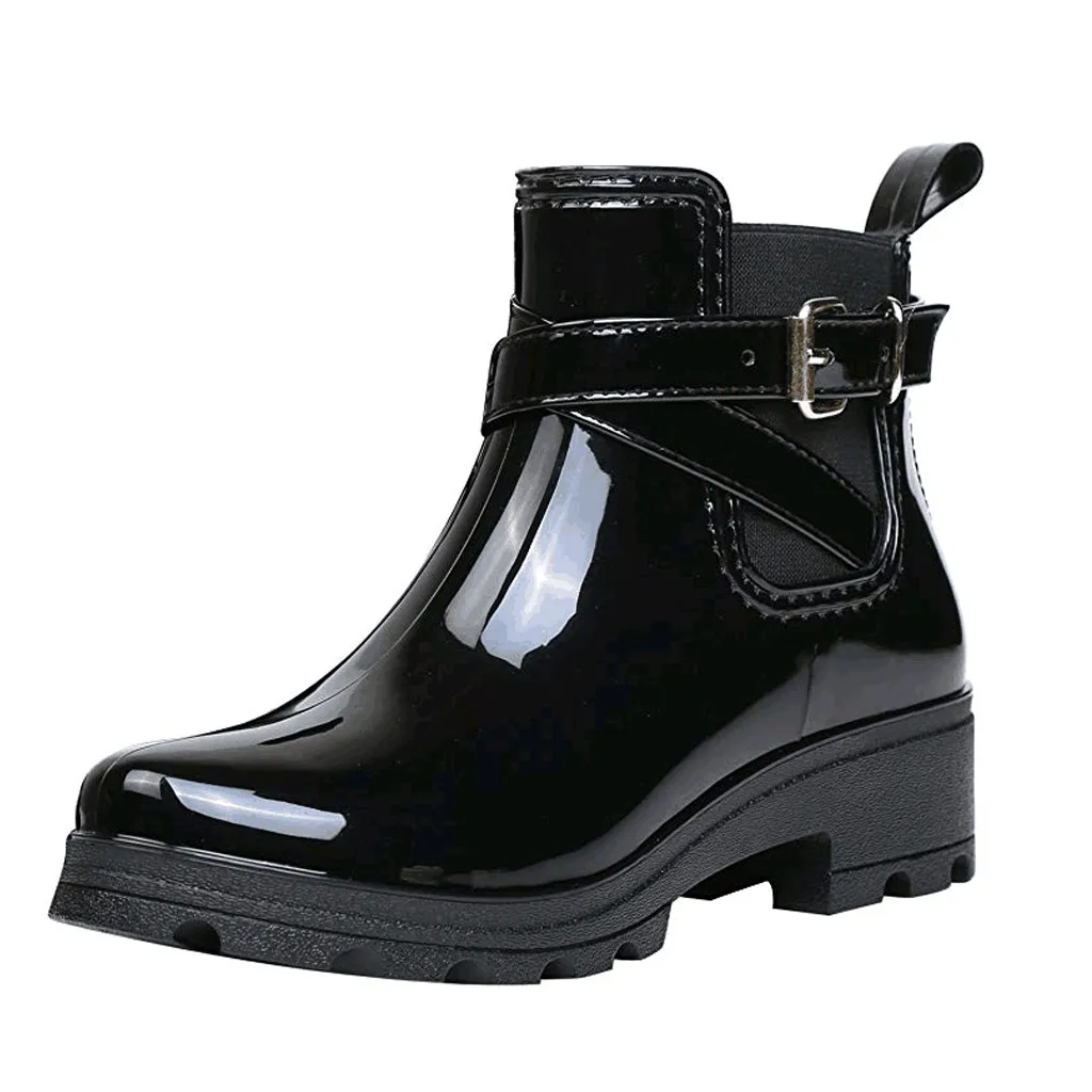 Полусапожки женские сапоги, обувь для дождливой погоды, резиновые сапоги с нескользящей подошвой из лакированной кожи Эластичная лента водонепроницаемая обувь ботильоны обувь женская зимняя - Цвет: Черный