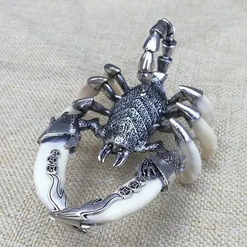 

China Teeth of wolves Tibetan silver Scorpion Pendant decorate Statue