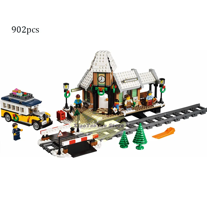 Christmas tree Winter Village Bakery series Carriage House Building Blocks Bricks Gifts Toys for Children girls friends 10263 - Color: Winter train station