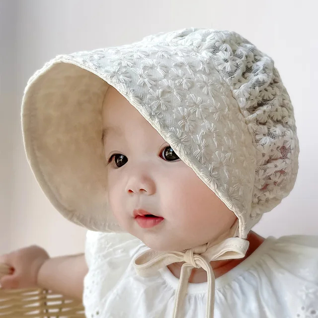 Summer Lace Flower Baby Hat: A Delicate Accessory for Your Little Princess