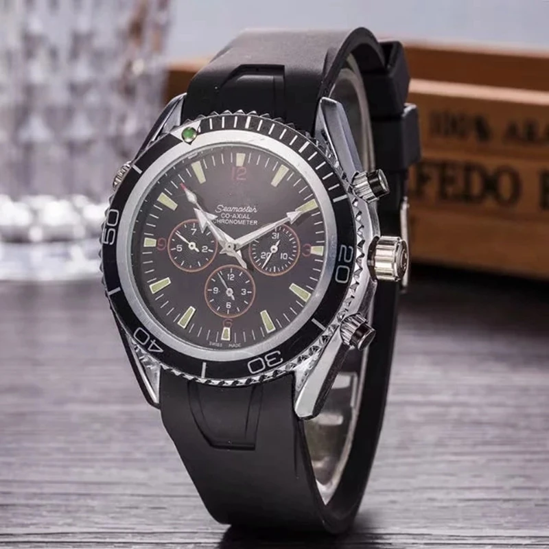 

Luxury Brand Men Quartz Watch Quality AAA Watches with Silicone Men Luminous Scale Sport Watch relojes para hombre