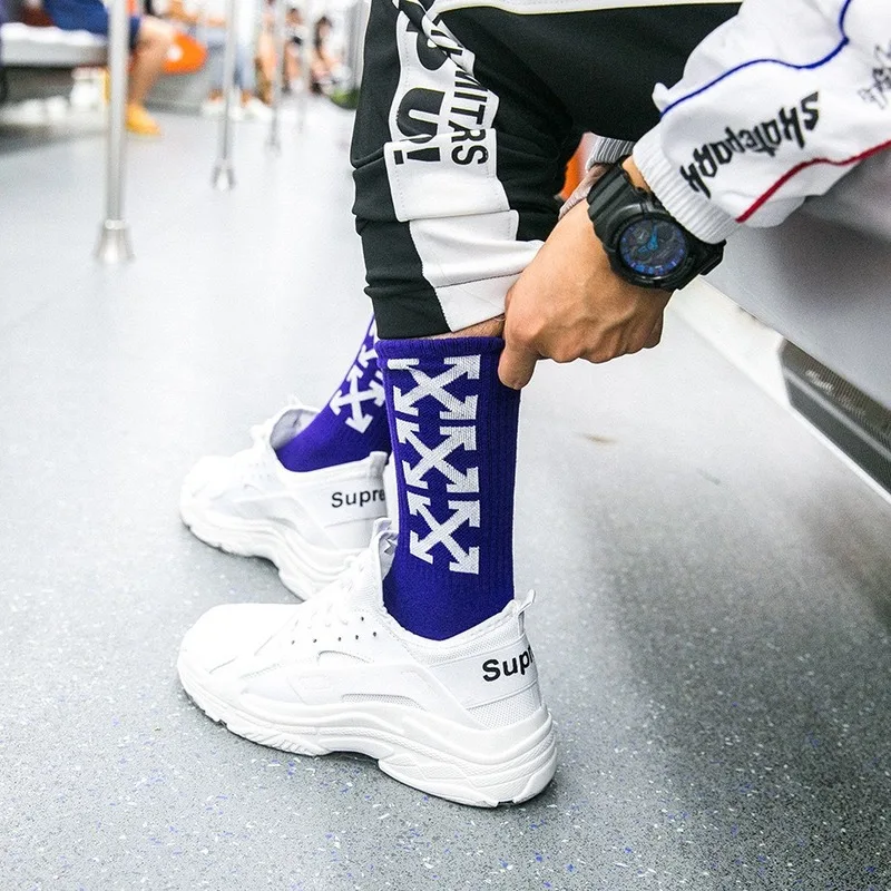 

3 pairs New skateboard couple socks Harajuku funny cotton socks European and American street sports leisure socks