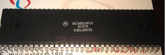 

Freeshipping MC68010P12 MC68010