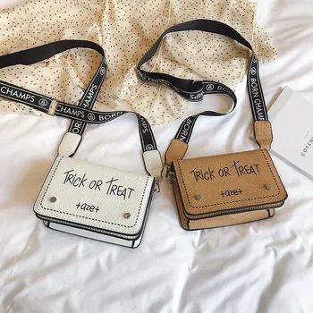 

2019 Korean version of the new casual small square bag girl simple mini shoulder bag fashion Messenger small bag female tide