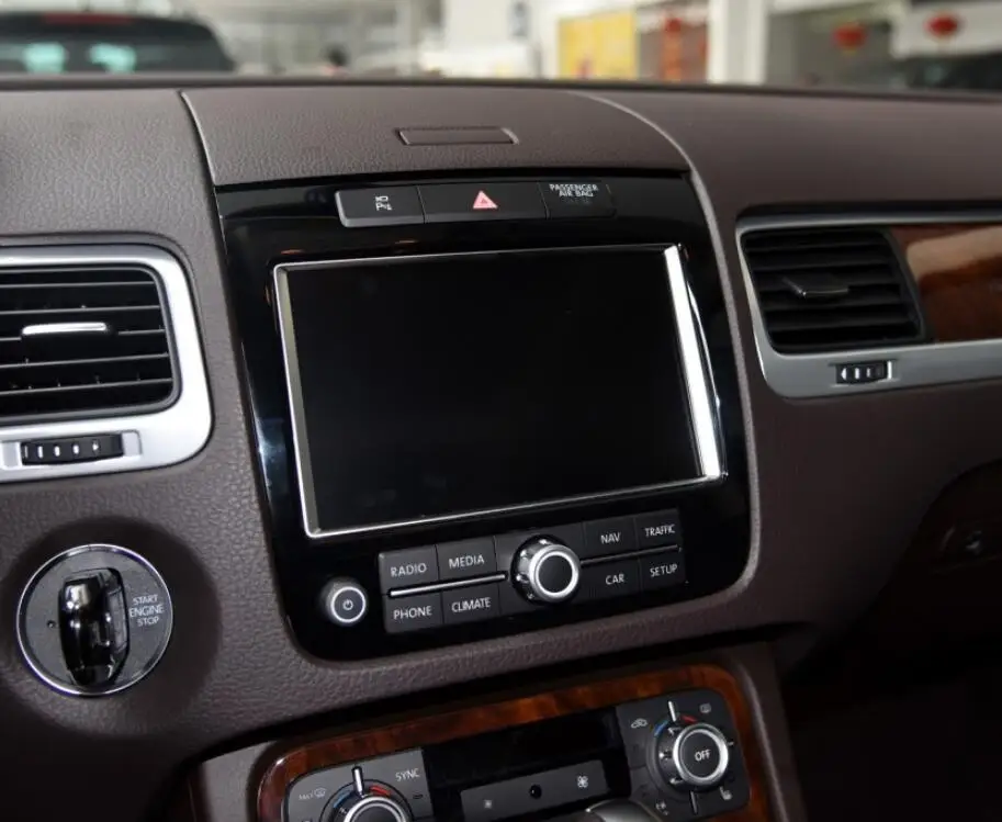 Cheap PX6 4GB RAM Tesla style Android 8.1 Car GPS Navigation For Volkswagen Touareg 2011-2015 head unit multimedia radio tape recorder 3