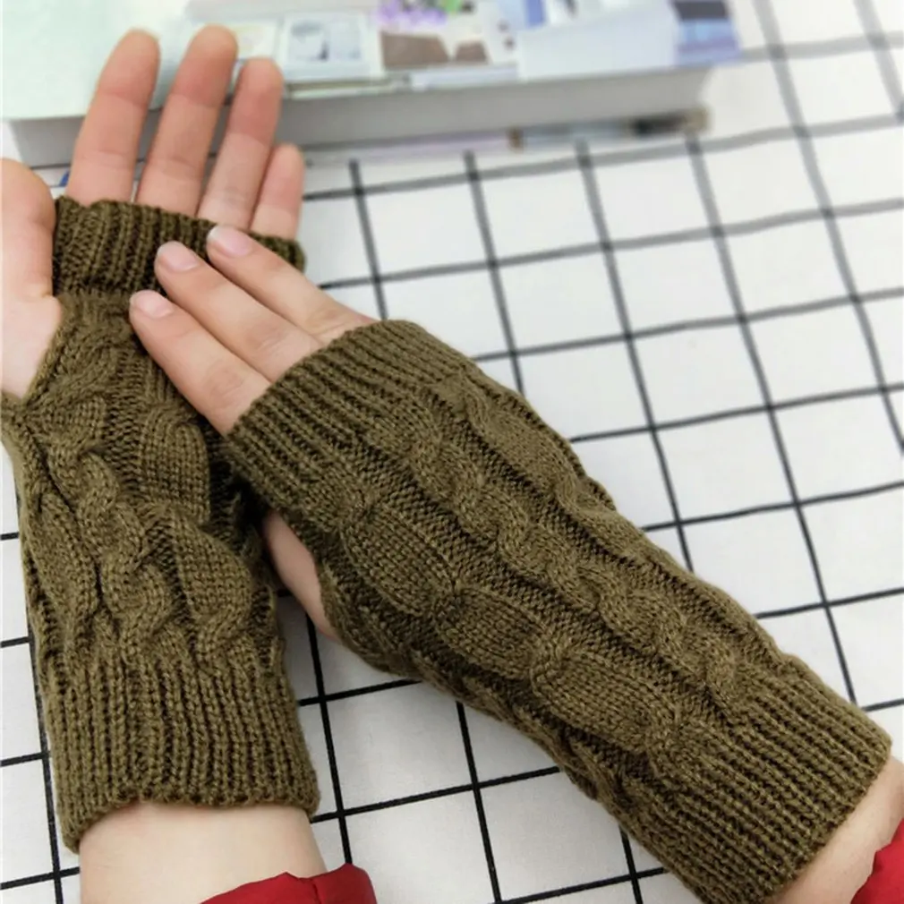 

New Winter Female Wool Half Finger Gloves Twist Knit Warm Couple Riding Playing Warm Touch Screen Gloves