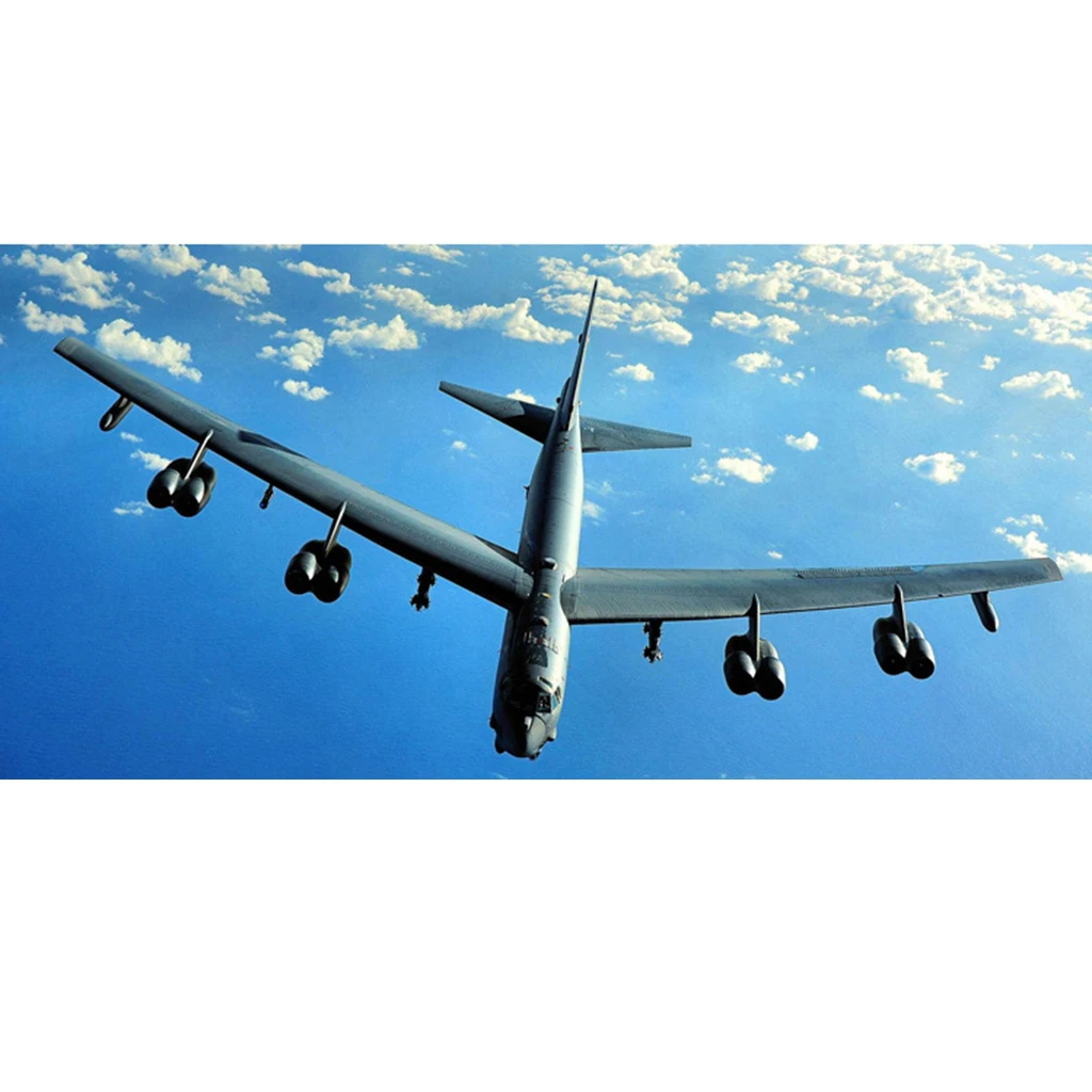1/200 Scale Diecast Alloy American B-52 Bomber Aircraft Plane Model Collectibles