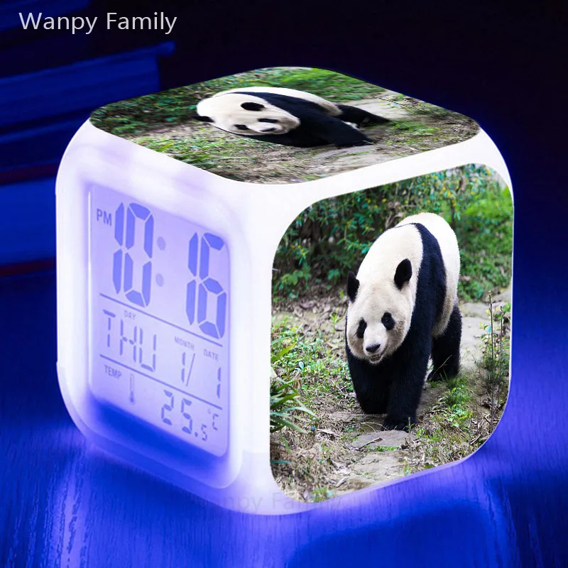 Very Lovely Panda Alarm Clock 7 Color Glowing Multifunctio Alarm Clock LED Big screen Touch Sensing Digital Flash Watches Clock - Цвет: Цвет: желтый