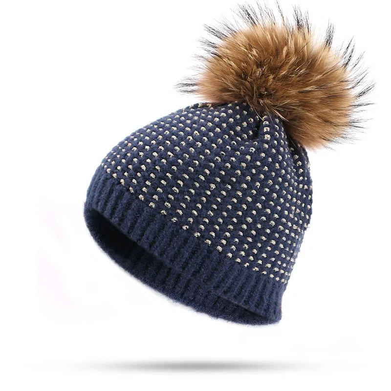 C New Pom Poms Women Winter Hats Casual Golden Thread Beanies Fashion Crochet Knitting Hat Brand Outdoor Thick Warm Female Hats - Цвет: C