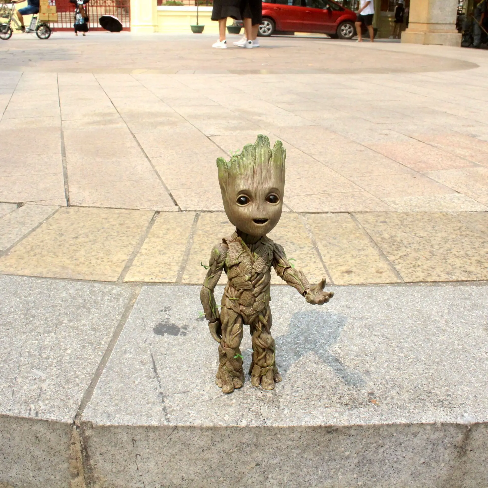 Литературный зал Аниме Galaxy Guard Shuren Groot маленькое Дерево Модель HT1