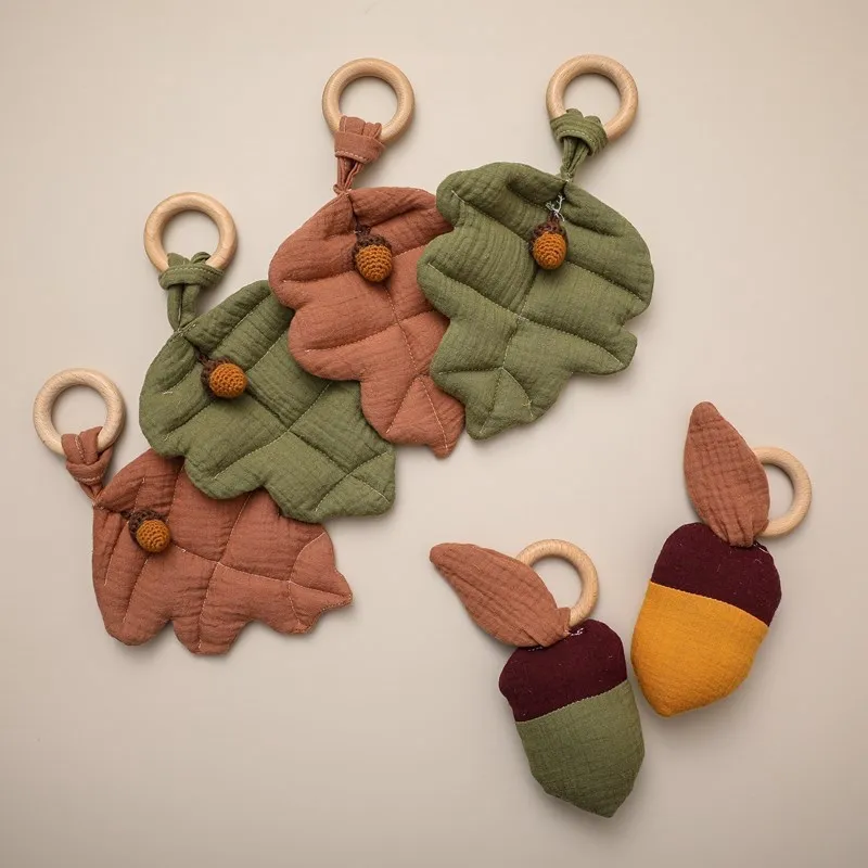 Music Rattle  Mobile Rattles Hanging Pendants Rattle for stroller Nuts Matsuba Nature Wooden Music Rattle Ring Gym For Stroller