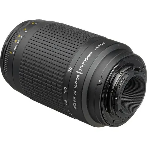 Используется объектив Nikon AF Nikkor 70-300 мм f/4-5,6G 1:4-5,6G D-type(без VR/только ручная фокусировка