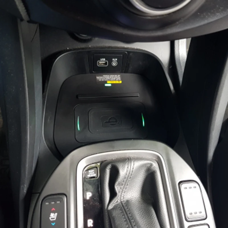Беспроводное зарядное устройство для Hyundai Grand Santa Fe IX45 2015 2016 2017 2018 10 Вт