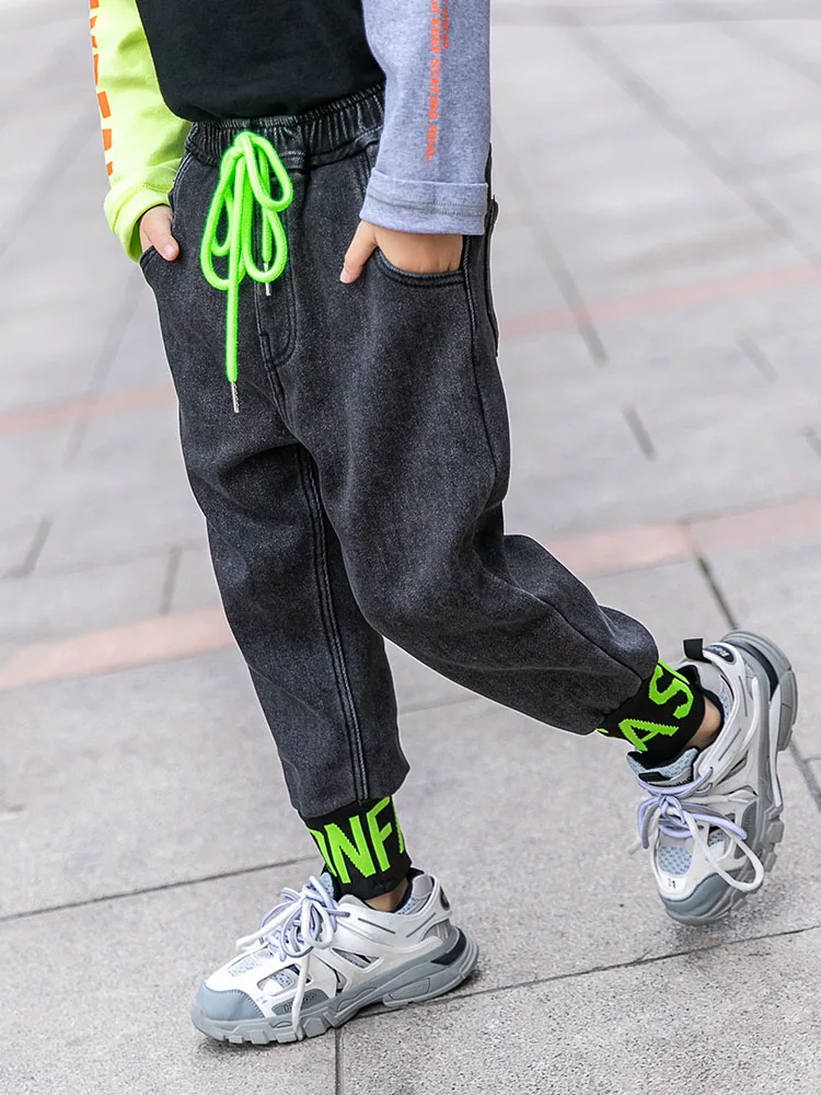

Girls jeans plus velvet thickening 2019 winter new girls loose trousers children's foreign pants