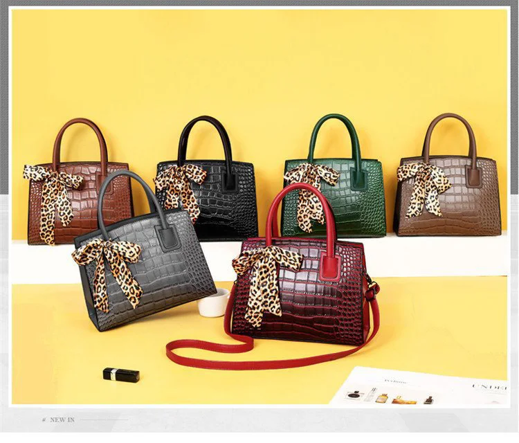 PU Leather Faux Crocodile Print Handbags Purse Fashion fashion crossbody bag for women 2019 Famous brand Brand Shoulder Bags Red (1)