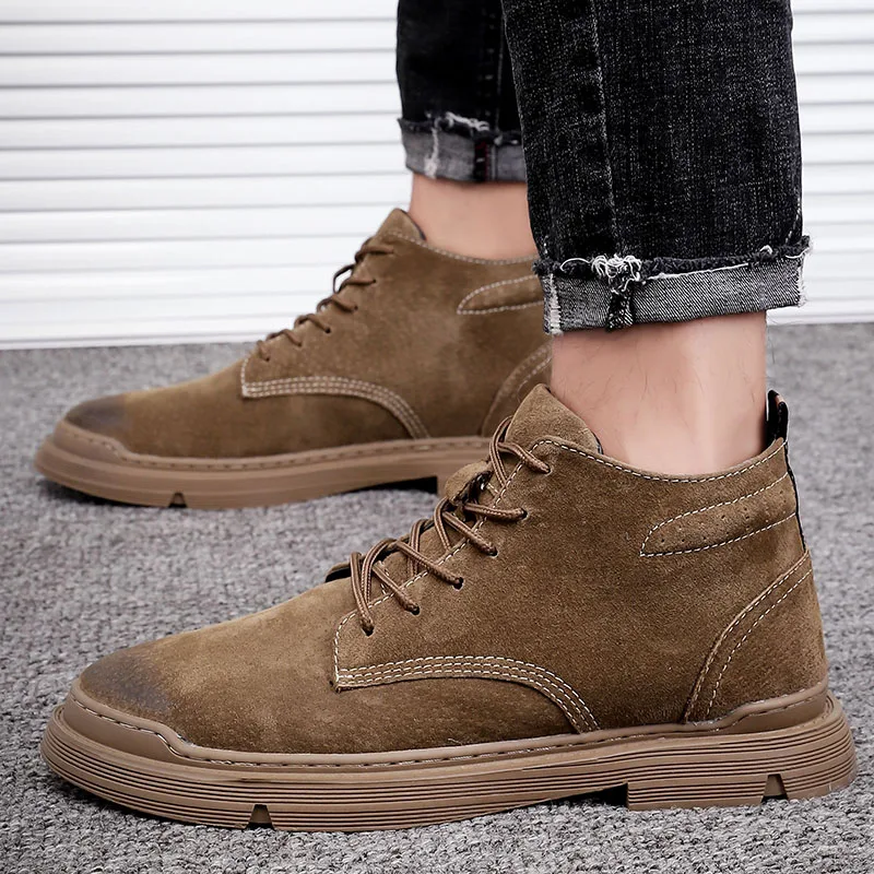 

Leather men's Martin boots men's boots men's boots in the help of tooling boots high to help the British wind snow boots men's s