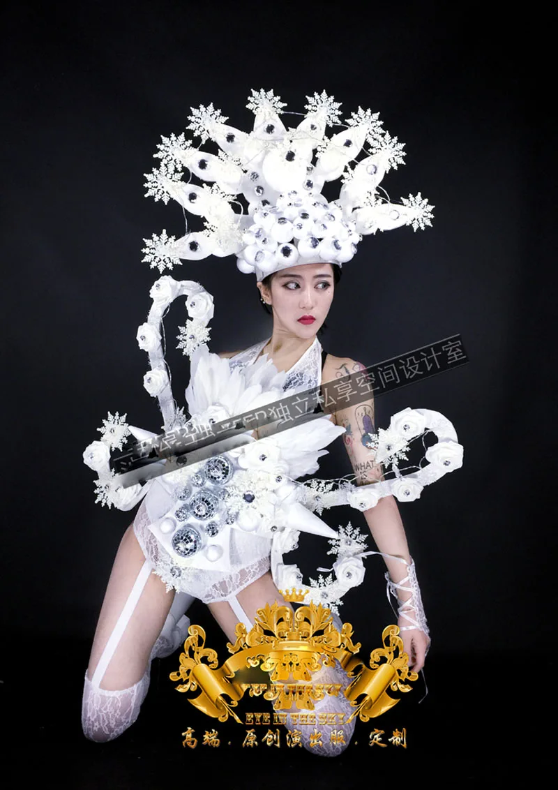 Ice queen costume (1)