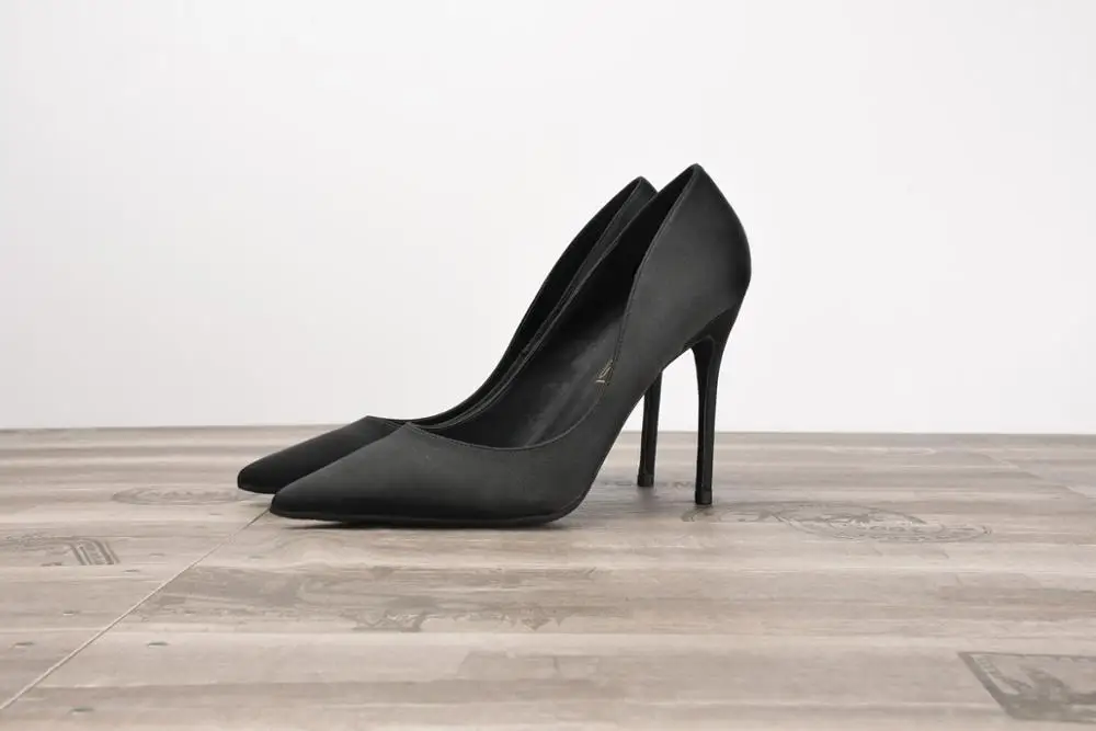 Женская обувь Новинка осени 2019 сатиновые туфли на высоком каблуке с острым