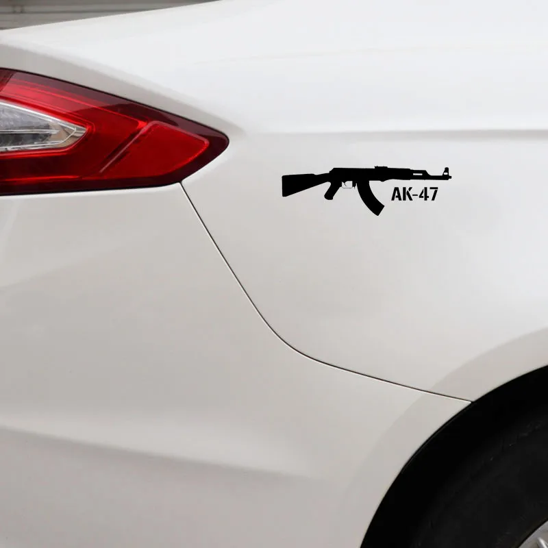 15X4,4 см Калашников AK-47 мультфильм пистолет автомобиля-Стайлинг виниловая наклейка автомобиля Наклейка S8-0072