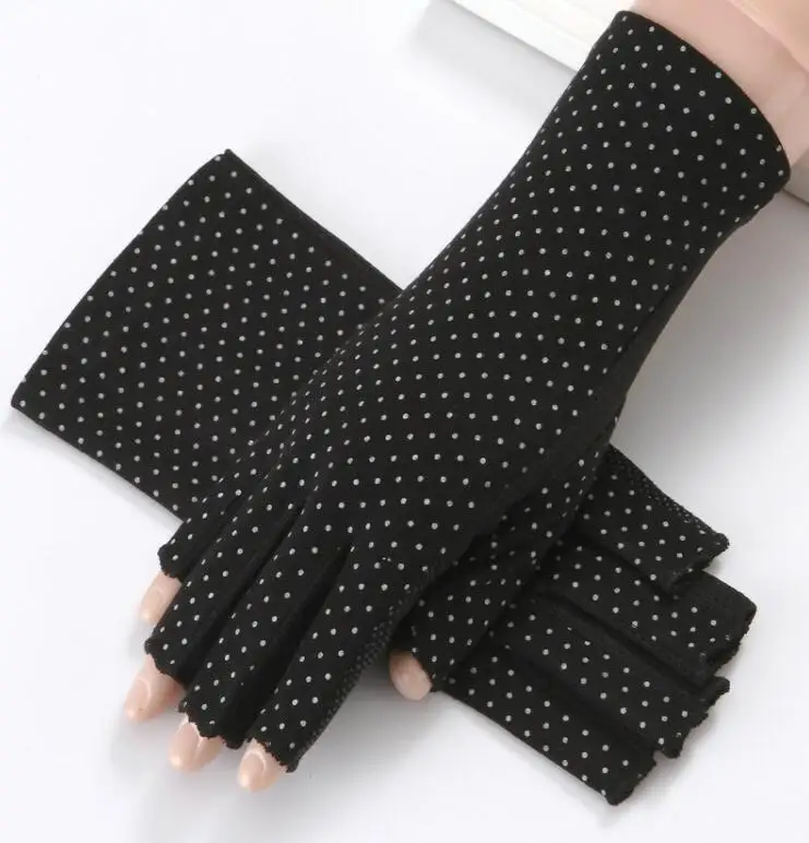 Summer Uv Protection Gloves Breathable Sport Anti-Slip Half Finger Gloves Female Thin Cycling Sun Protection Driving Gloves - Цвет: Светло-желтый