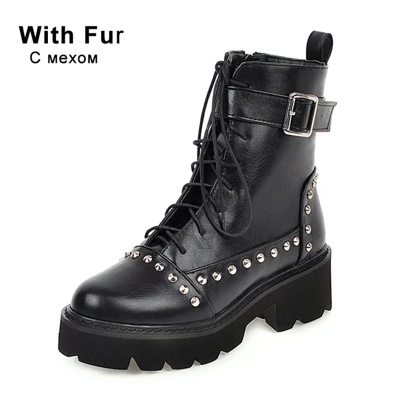 Taoffen/женские ботильоны; модная обувь в готическом стиле с металлической пряжкой и заклепками; женские зимние повседневные ботинки на танкетке со шнуровкой; Размеры 33-43 - Цвет: Black