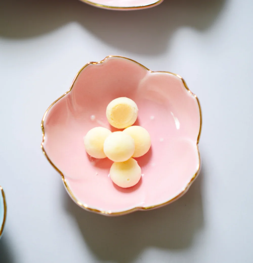 2 шт. креативное японское цветочное керамическое блюдо 3 дюйма столовые приборы соус блюдо безделушка посуда в форме цветка чаша для кухни